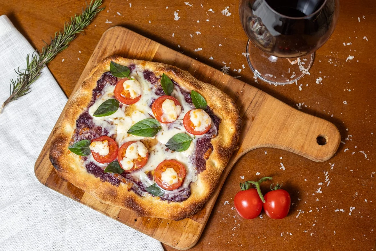 Harmonização reúne rótulos internacionais e pizzas artesanais