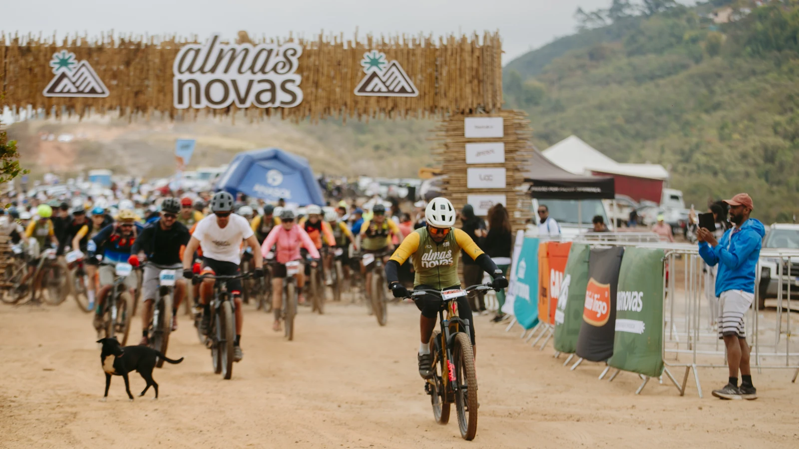 lavras novas recebe esporte e show do capital inicial featured
