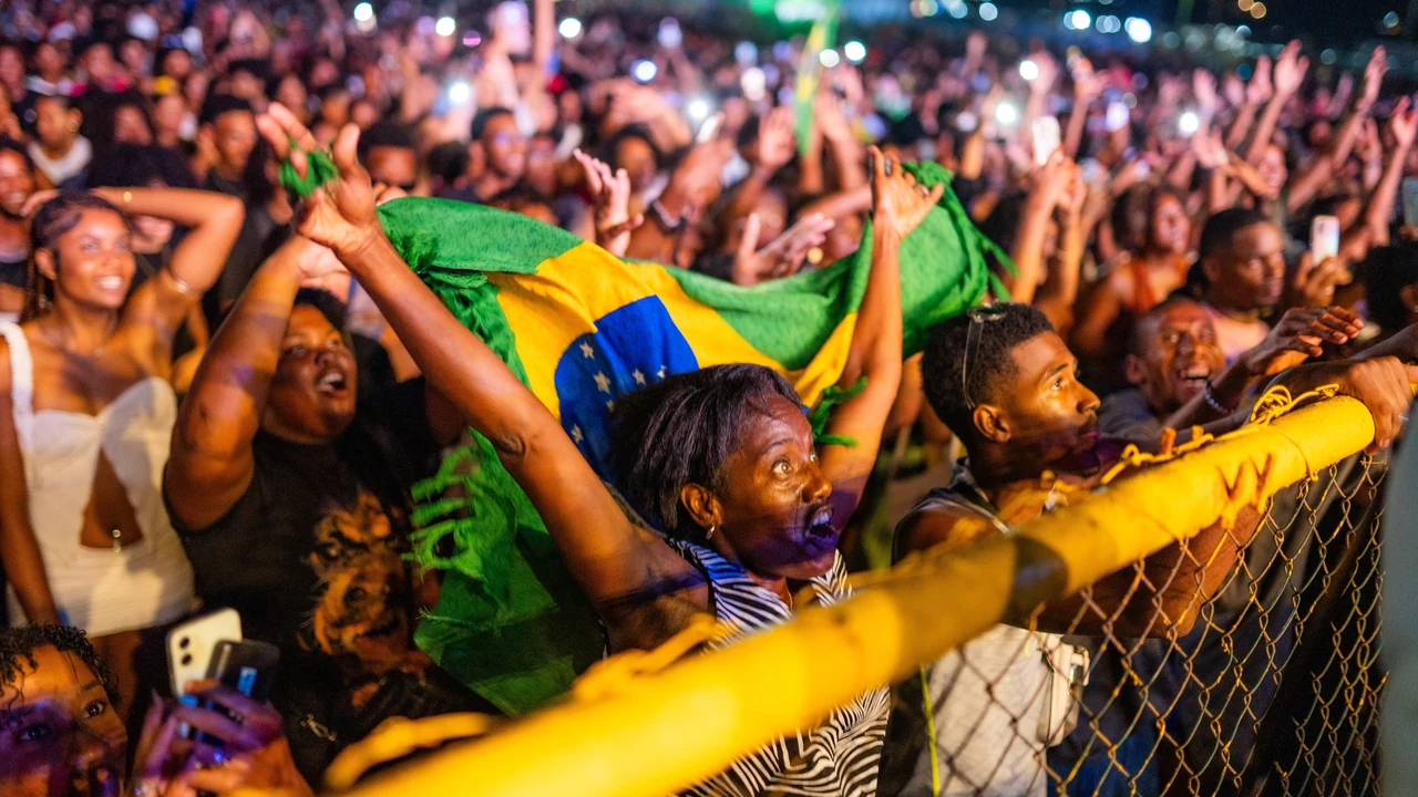 leo santana lota festival em cabo verde e emociona publico featured