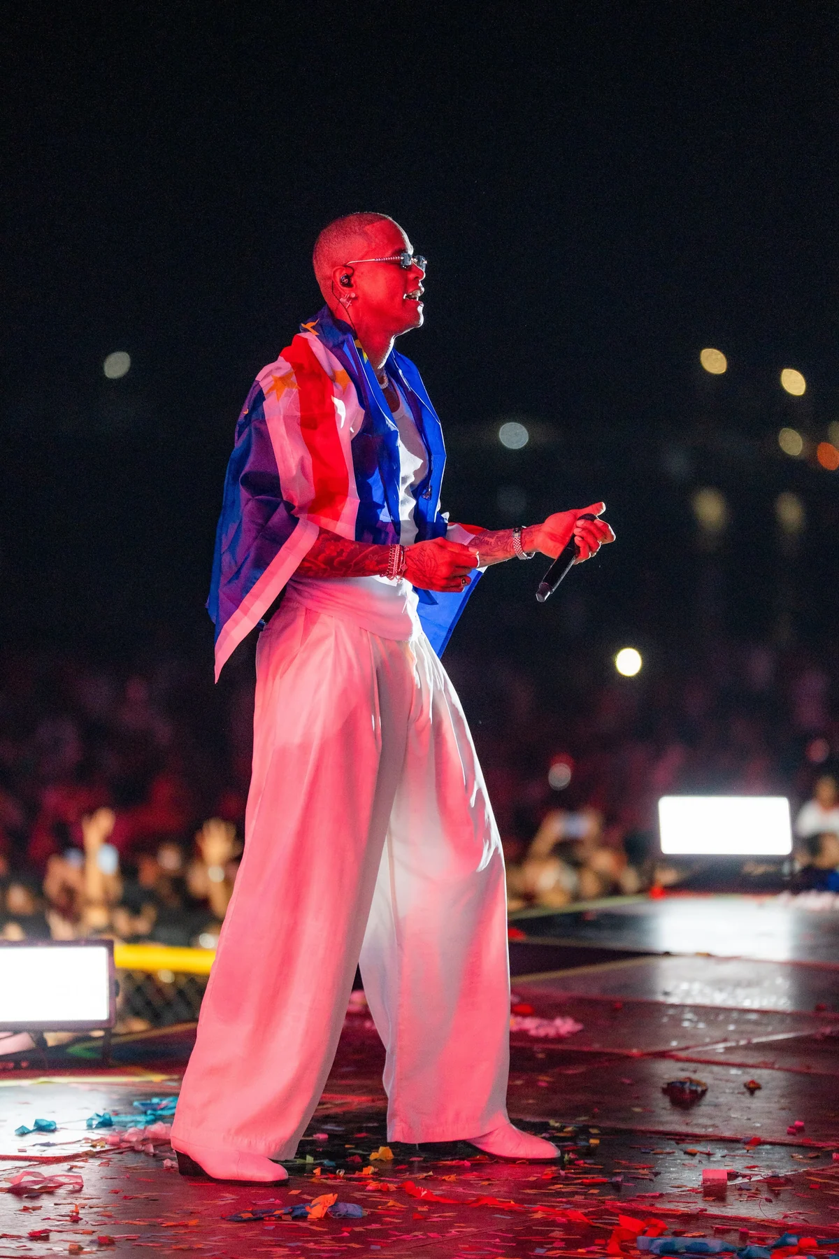 Léo Santana lota festival em Cabo Verde e emociona público