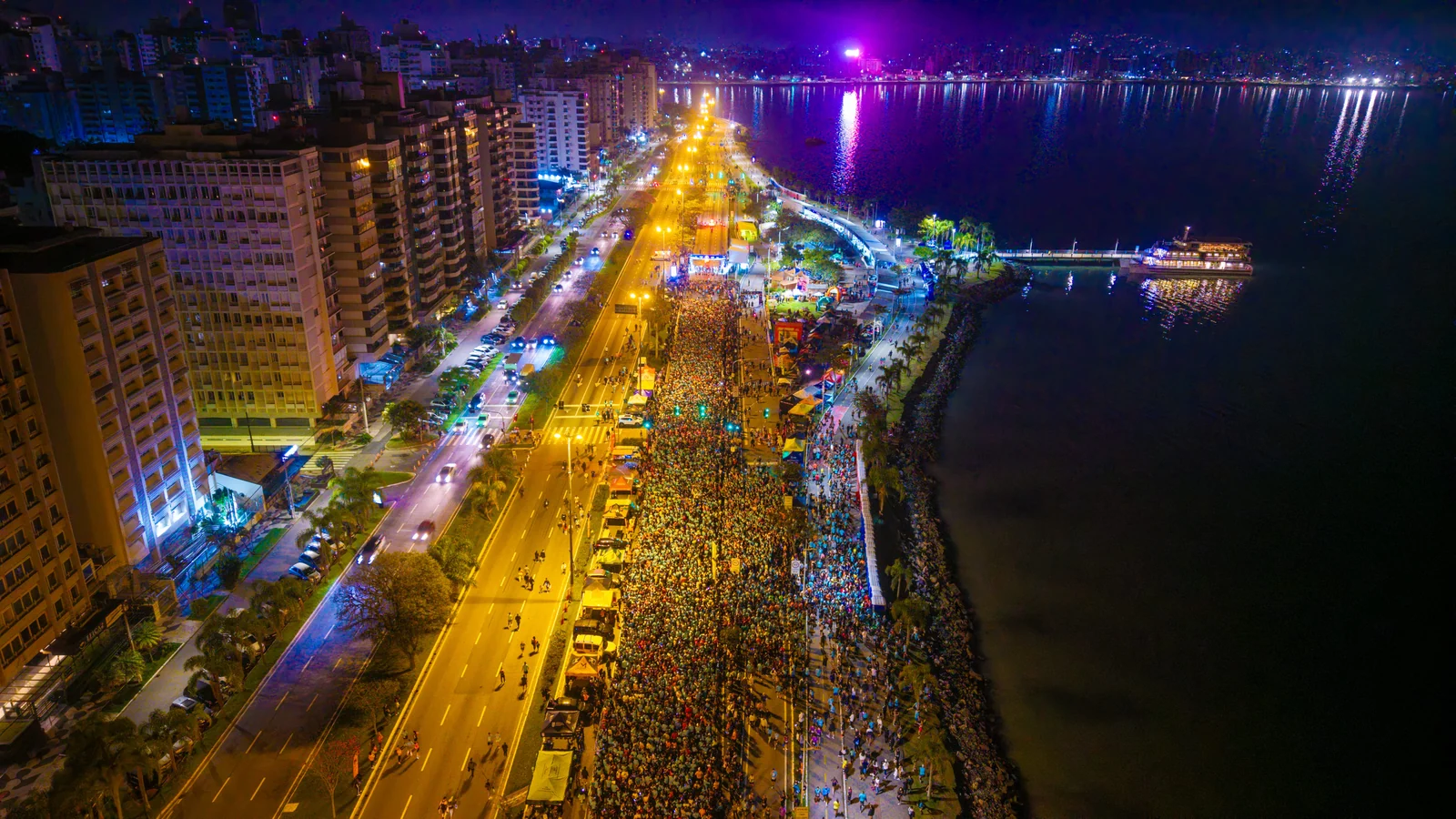 Maratona de Floripa 2026 reúne 19 mil atletas sob a Ponte Hercílio Luz