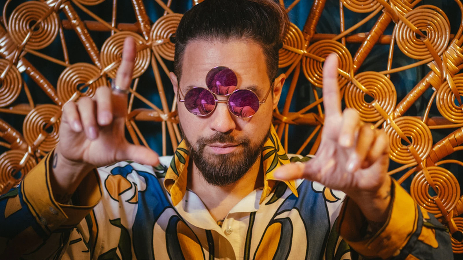 murilo gun estreia projeto autoral gunzito nos palcos de sp featured