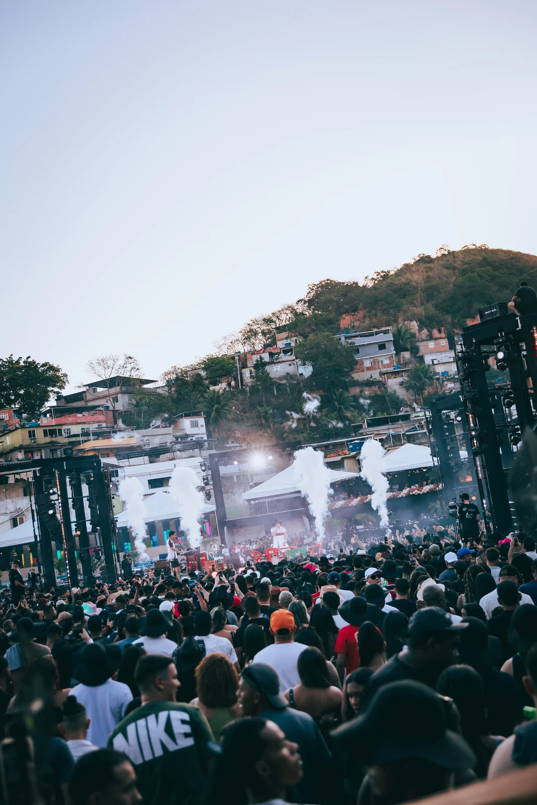 Natanzinho Lima grava DVD no Alemão e estende show por mais de 4 horas