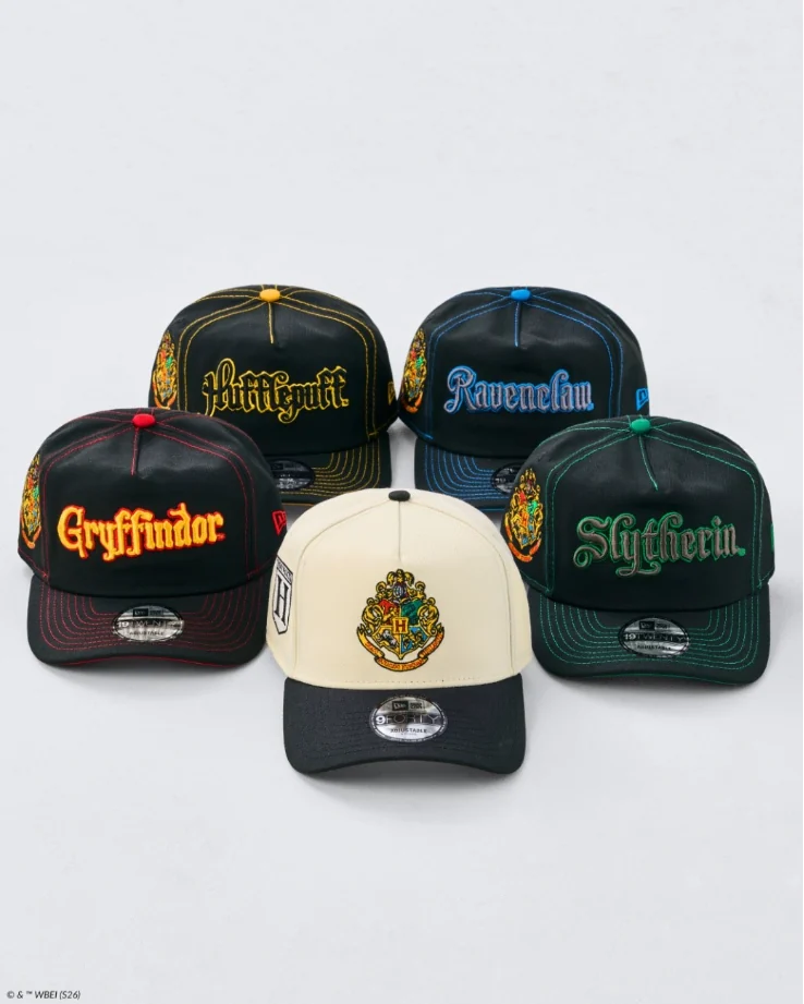 New Era lança bonés oficiais de Harry Potter com símbolos de Hogwarts