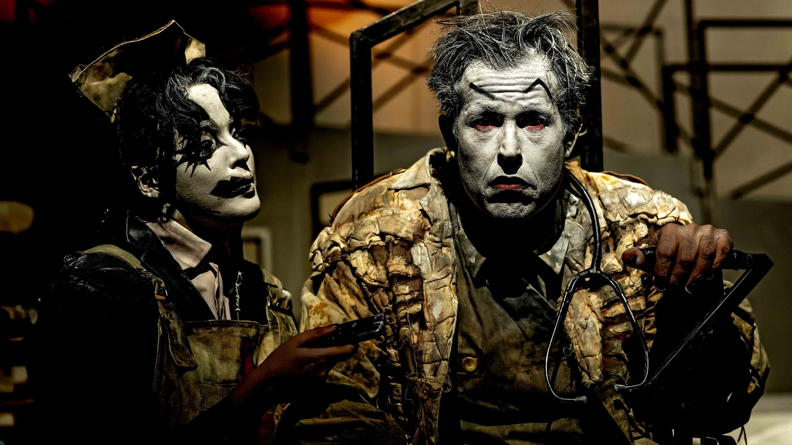 o alienista vira satira sobre poder e manipulacao no teatroique featured