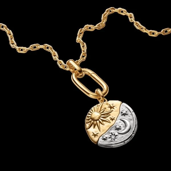 Pandora expande linha Talisman com novos designs e Alex Consani 10 Pandora expande linha Talisman com novos designs e Alex Consani