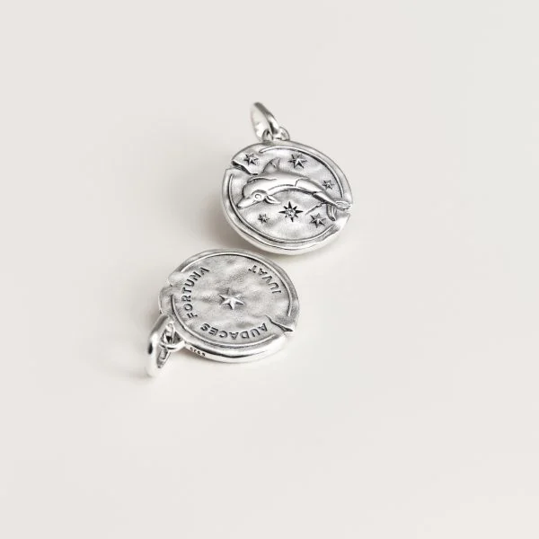 Pandora expande linha Talisman com novos designs e Alex Consani 11 Pandora expande linha Talisman com novos designs e Alex Consani