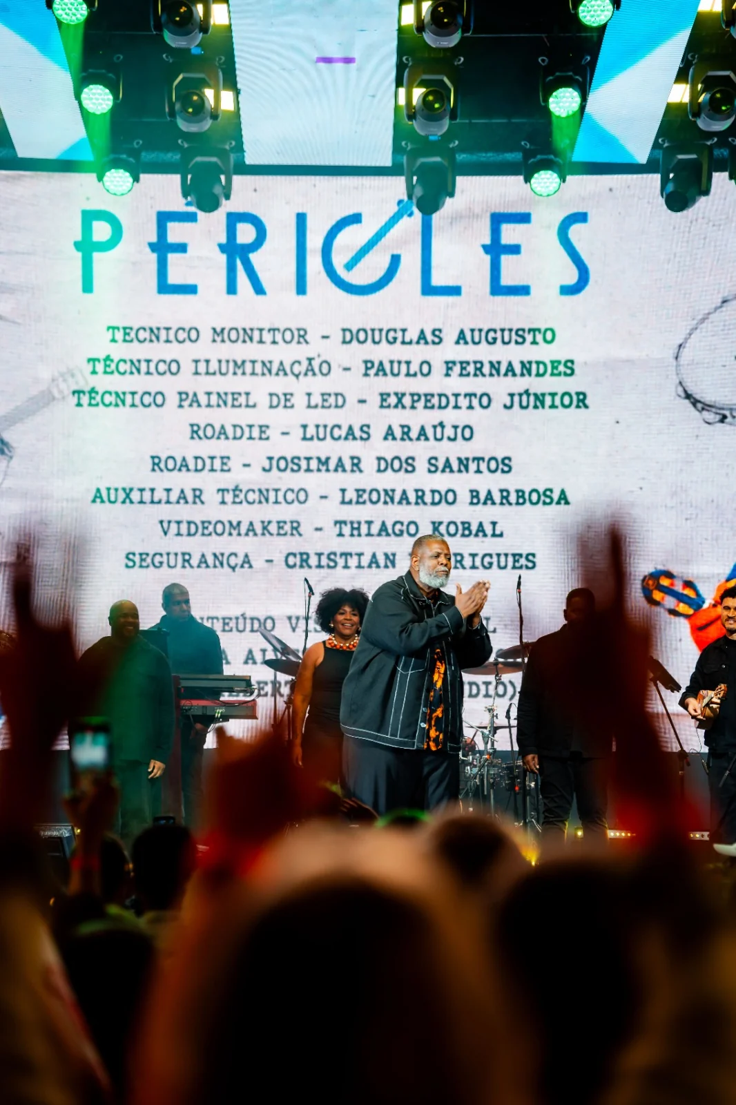 Péricles reúne mais de 6 mil pessoas em show histórico no interior de SP