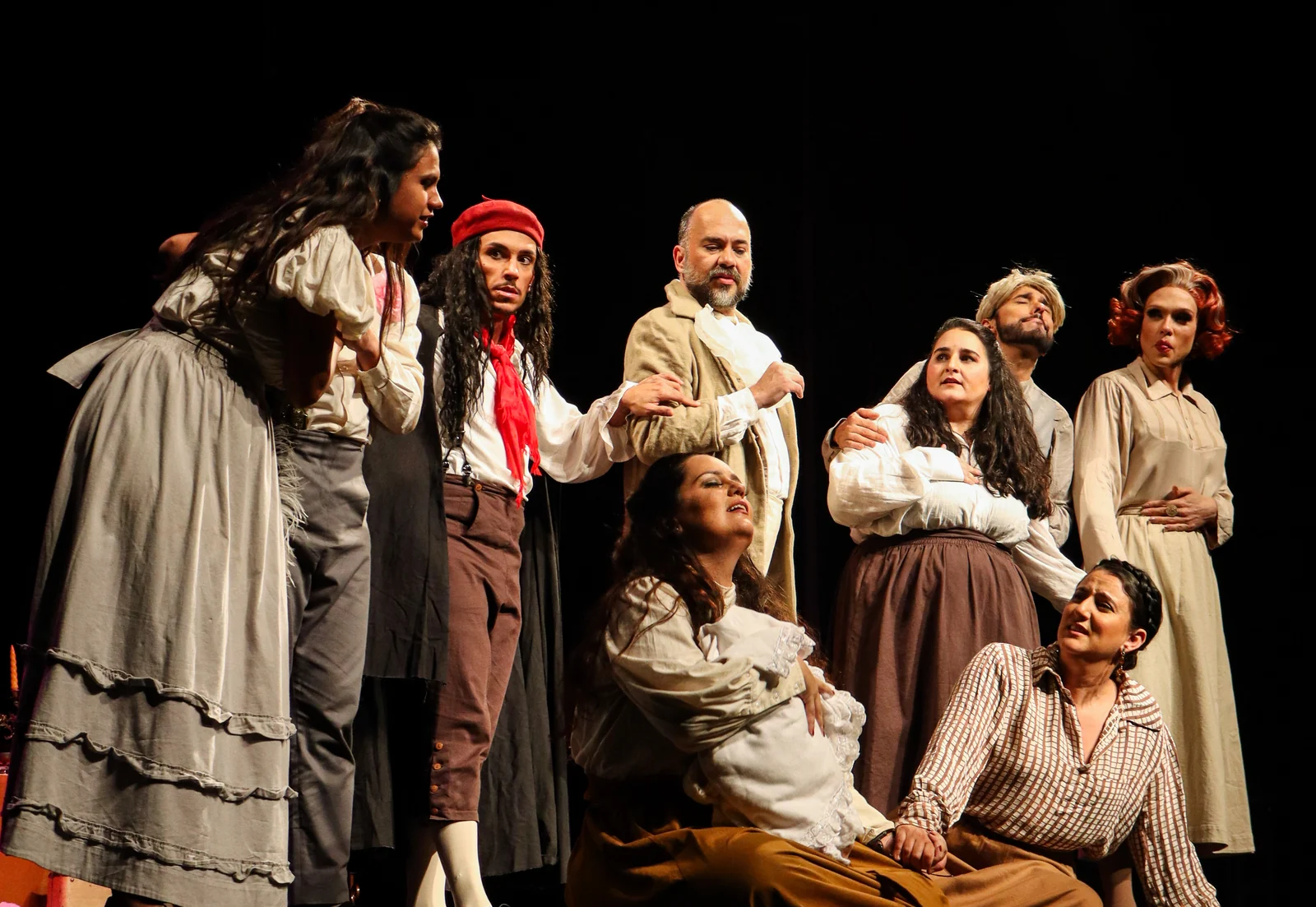 Publico decide destino dos personagens em Melodrama da Meia-noite no Dulcina