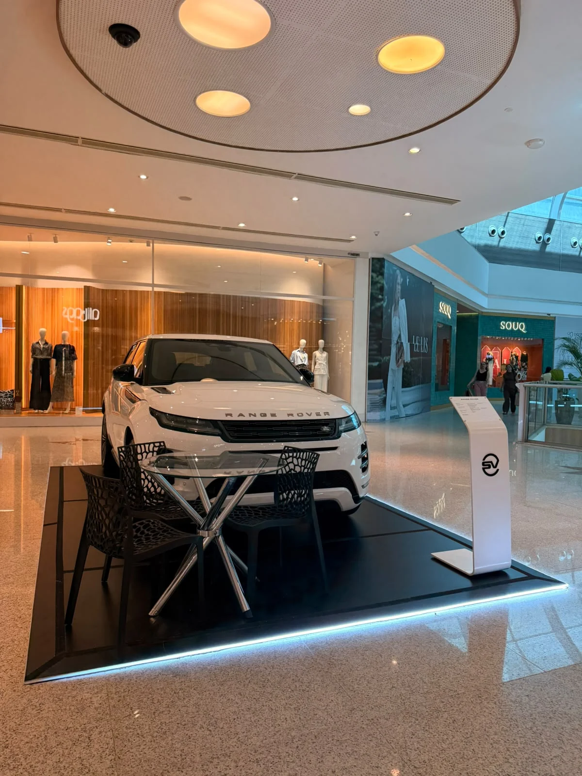 Range Rover Evoque fica em exposição no RioMar Fortaleza