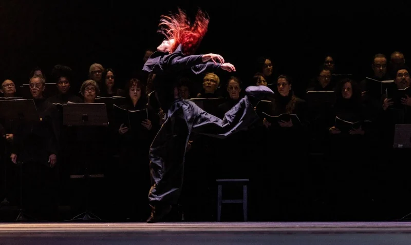 Réquiem SP volta ao palco e tensiona dança e música em São Paulo
