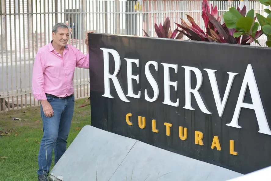 Reserva Niterói faz 10 anos com sala de cinema virando pista de dança