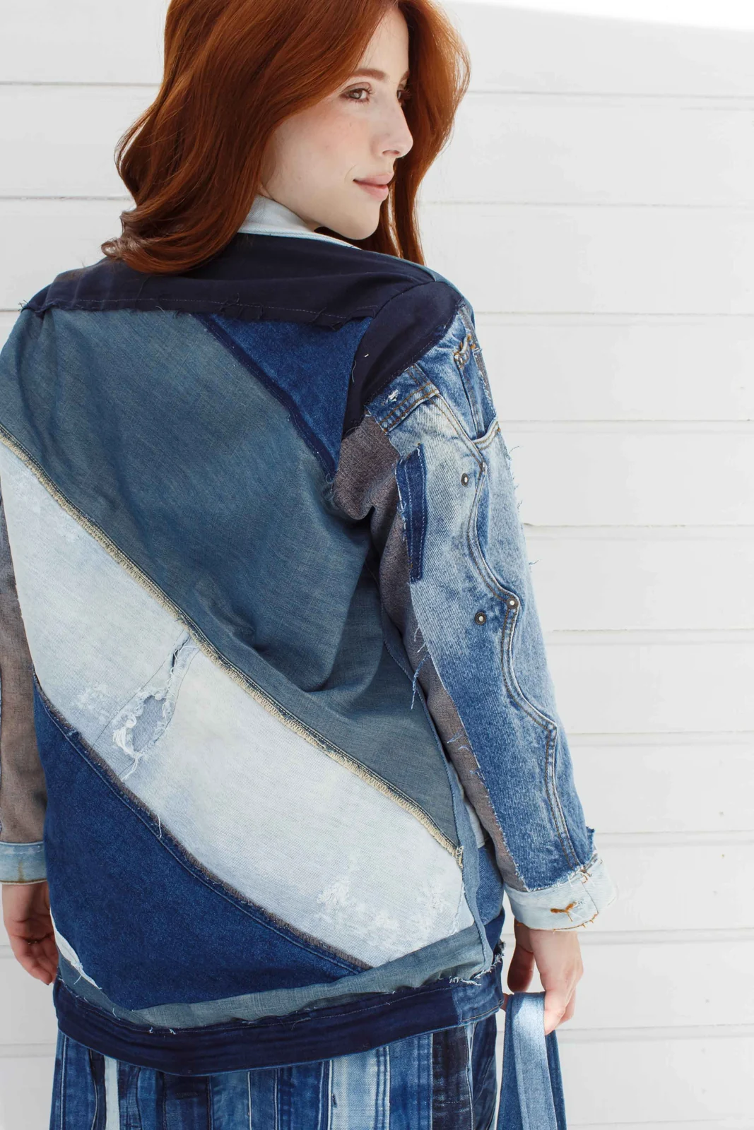 Retalhos viram alta costura com projeto social de moda sustentável