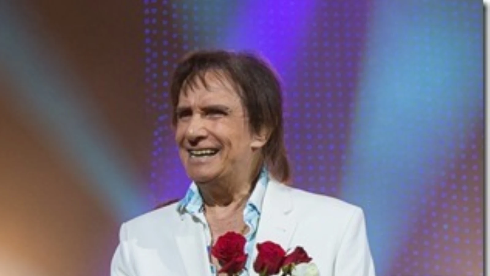 roberto carlos esgota show no rio e anuncia data extra featured