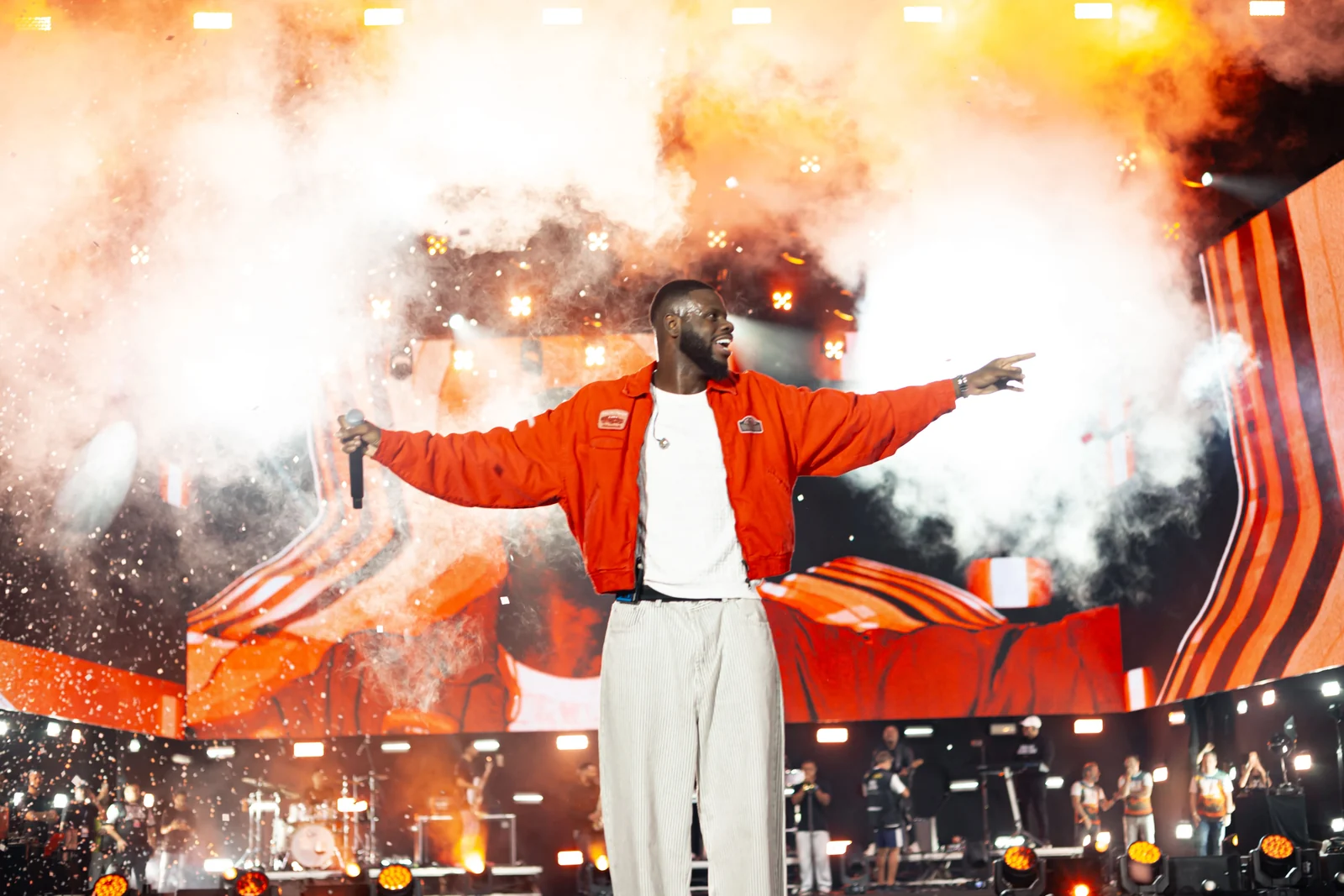 Samuel Eleoterio leva pagodão gospel ao Ore Comigo Music Festival