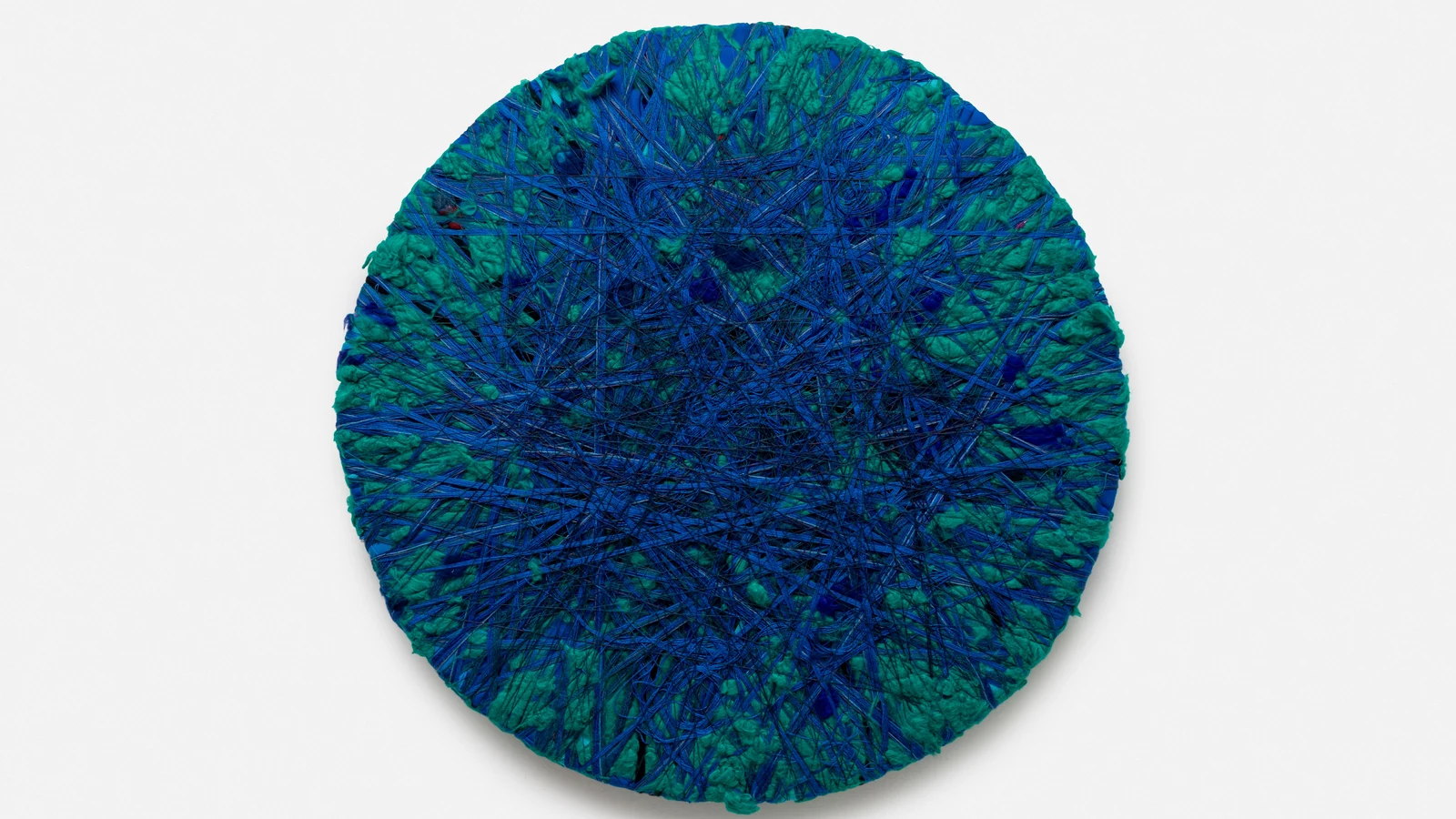 Sheila Hicks ganha mostra monumental com seis décadas de arte têxtil sheila hicks ganha mostra monumental com seis decadas de arte textil featured