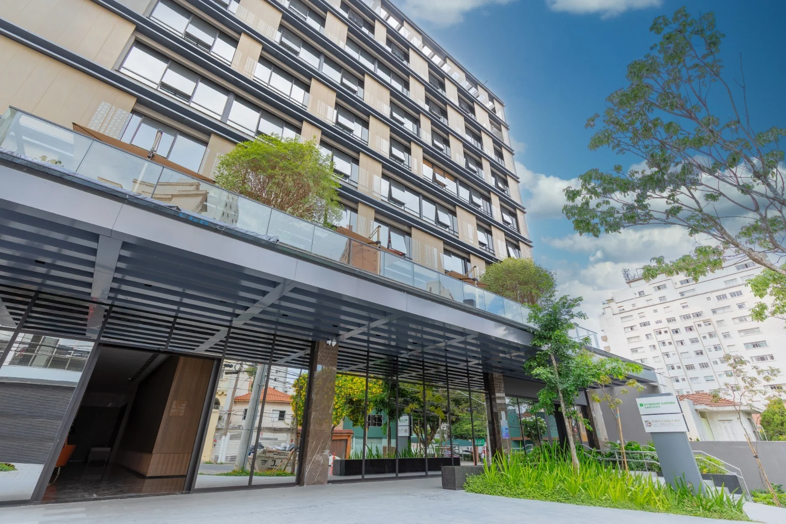 Wyndham Garden abre nova unidade na Aclimação com restaurante oriental