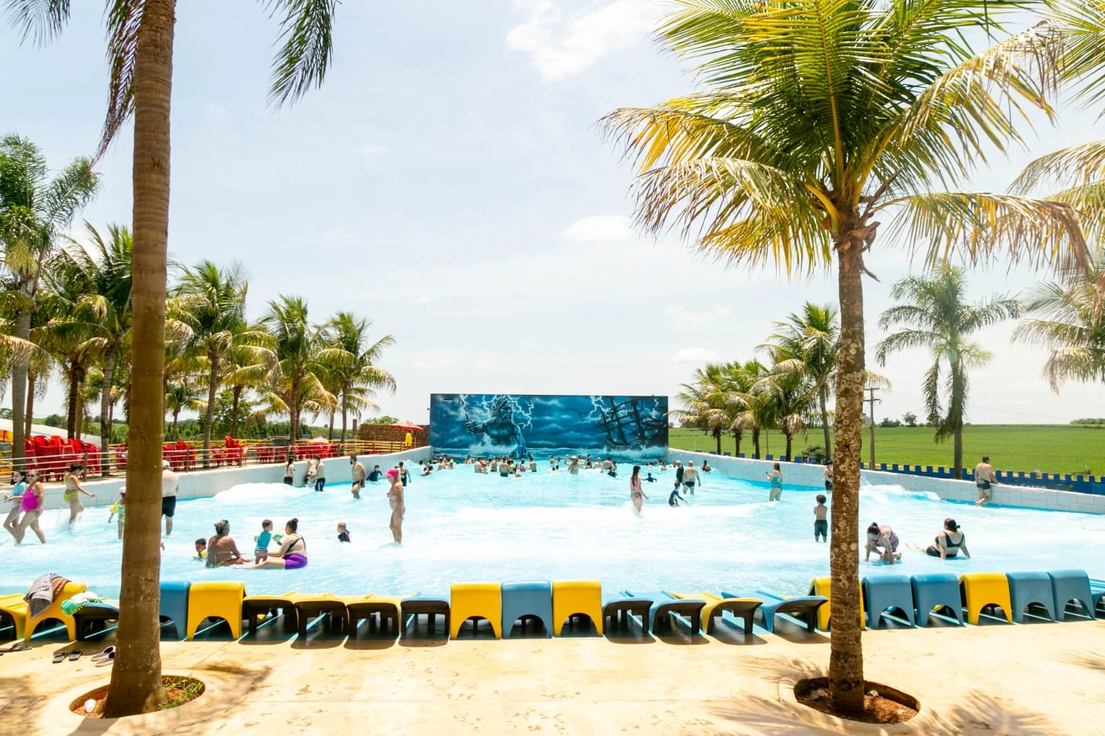 5 parques aquáticos perto de SP para viajar no mês das crianças
