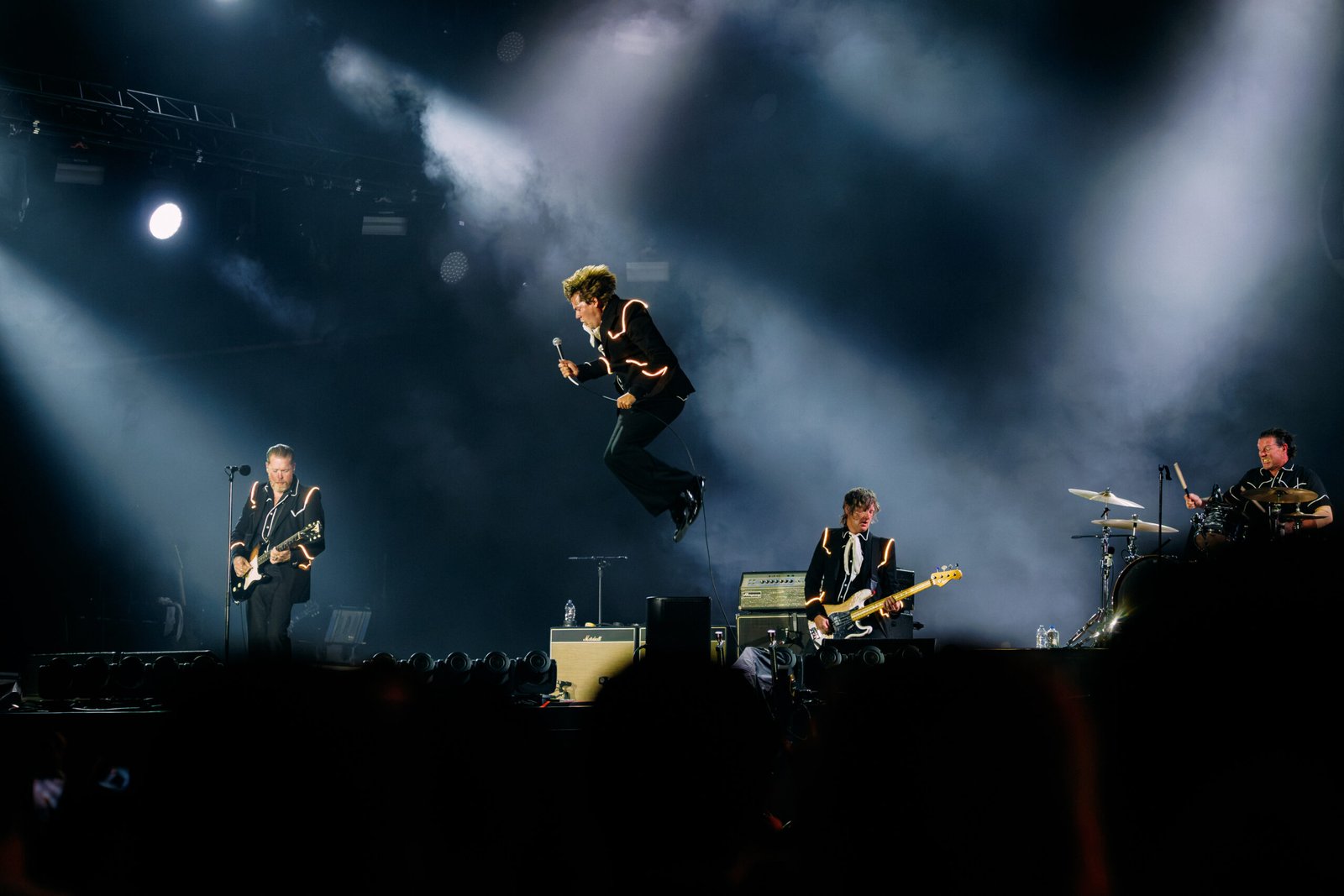 MORIVA RIR 20260904 MUNDO THEHIVES @VANSBUMBEERS 4879 scaled