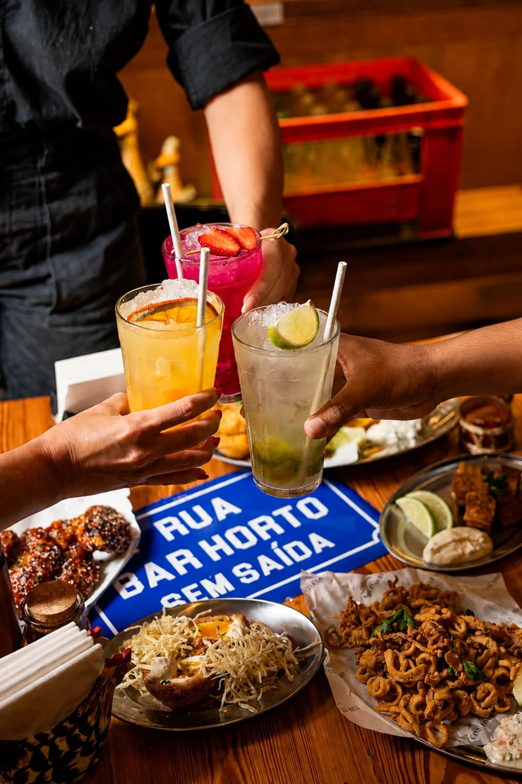 Além da caipirinha: bares do Rio reinventam a cachaça em alta coquetelaria