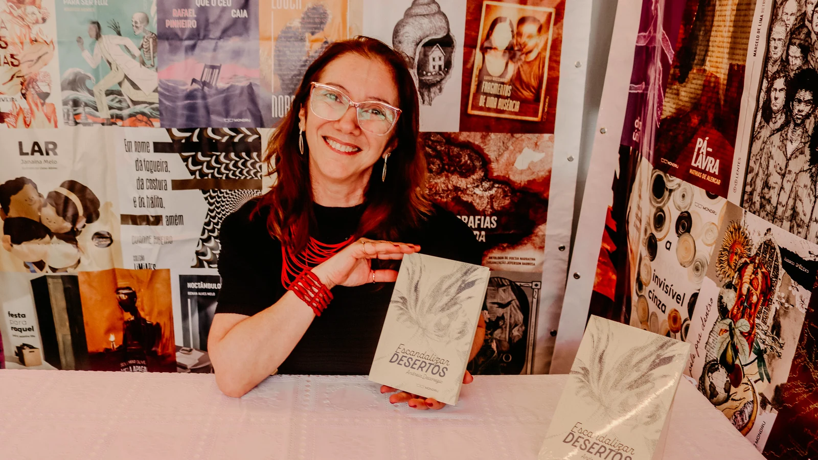 andreia dacoregio lanca livro de poesia escandalizar desertos featured