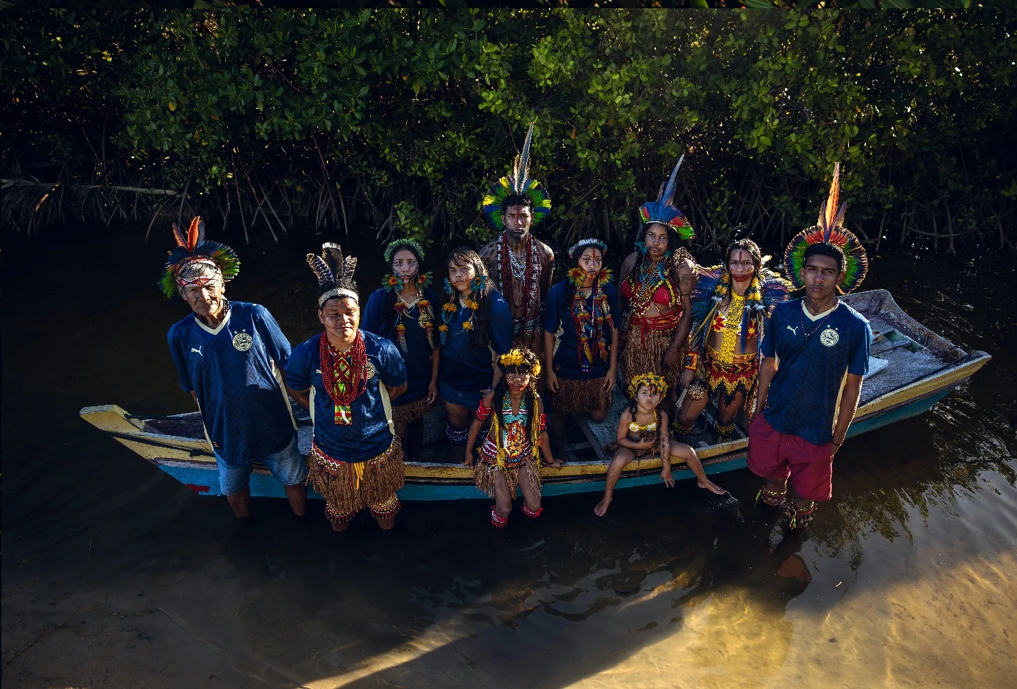 Bahia estreia camisa com homenagens indígenas e vence com novo uniforme