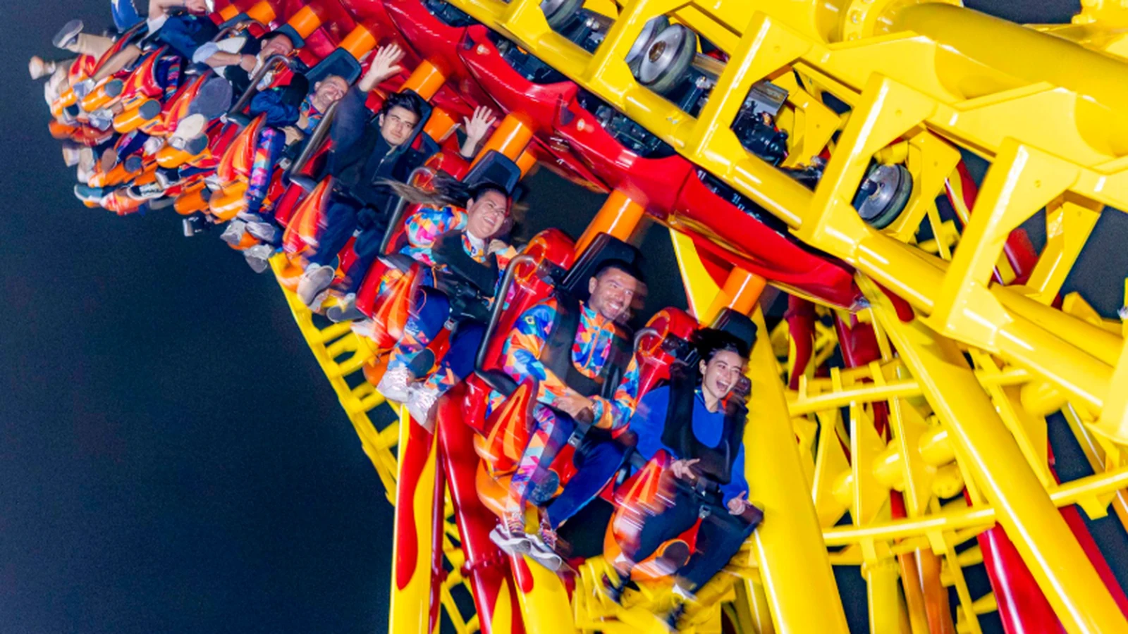 beto carrero aposenta star mountain e reabre fire whip apos retrofit featured
