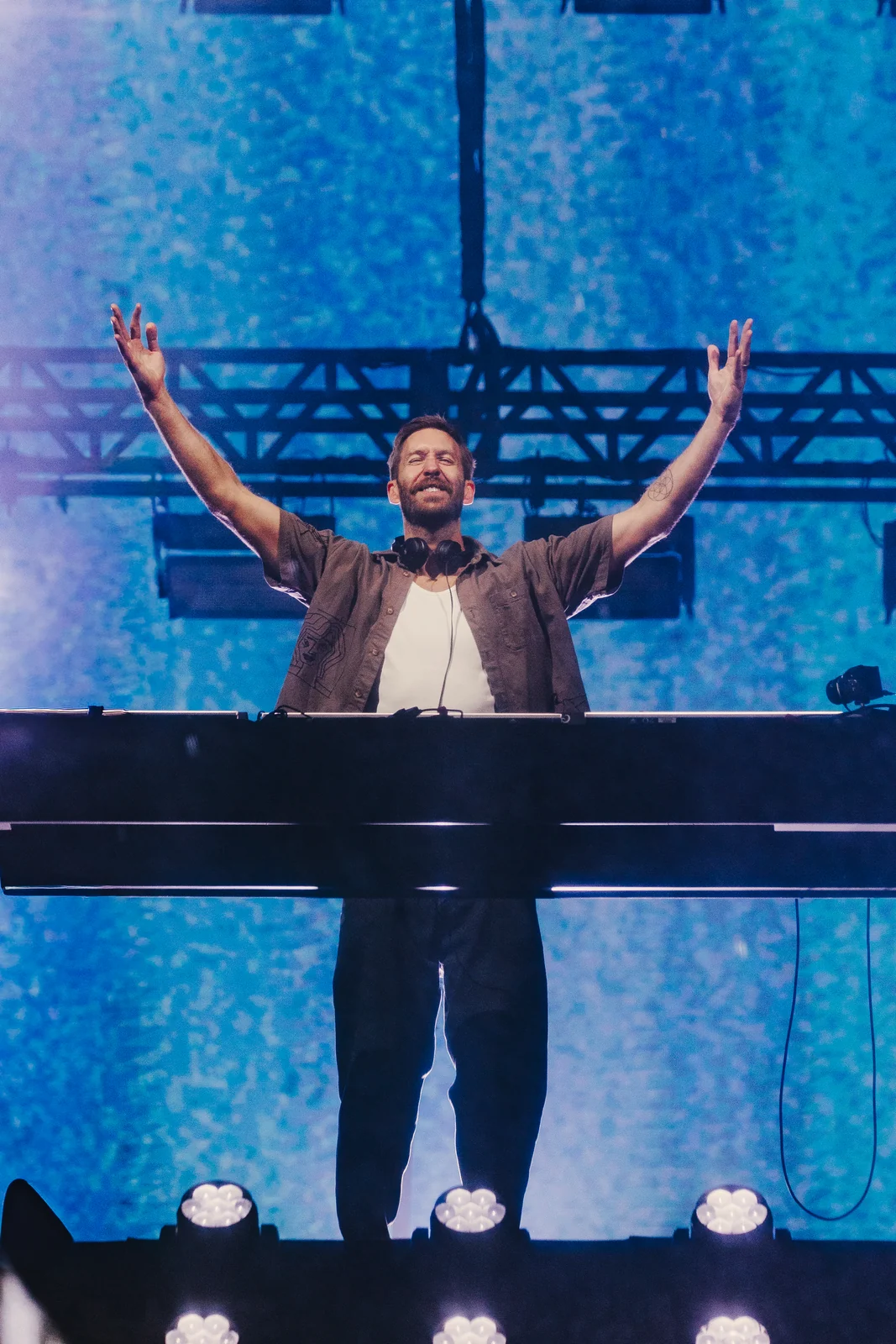 Calvin Harris faz história e transforma Rock in Rio em pista de dança
