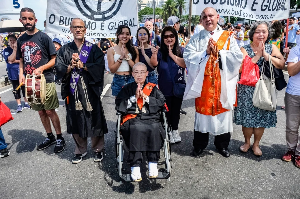 Caminhada pela liberdade religiosa reúne 60 mil em Copacabana