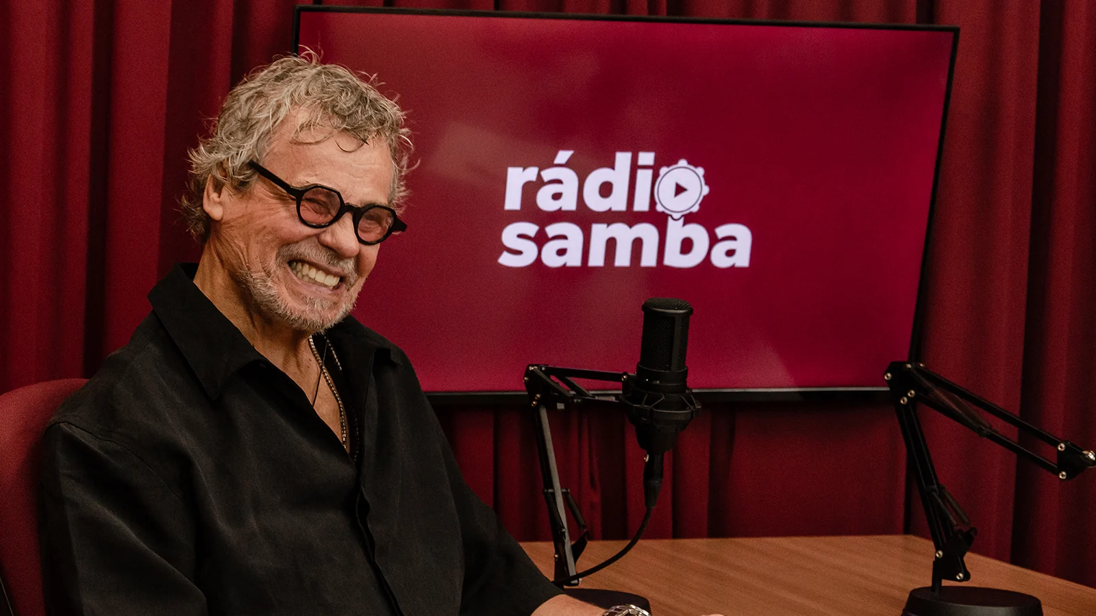 Carlinhos de Jesus revela bastidores de desfiles e Ópera do Malandro