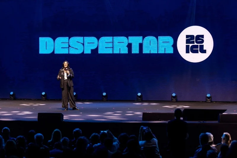 Carolline Sardá aponta redes como disputa de consciência