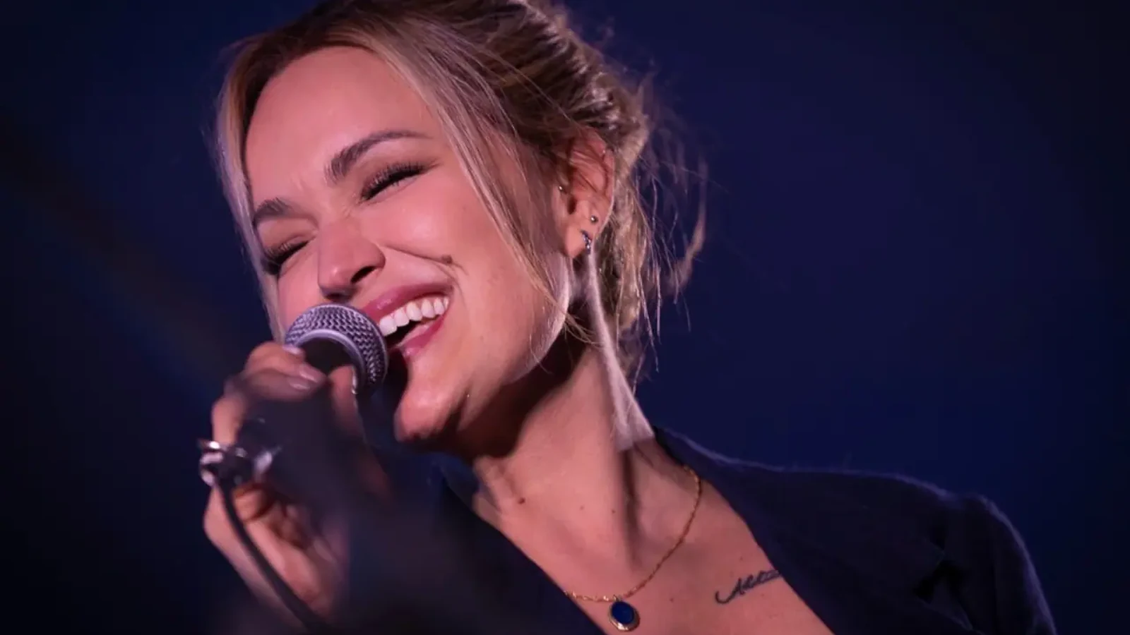 claudia bossle traz repertorio do blue note tokyo a florianopolis featured