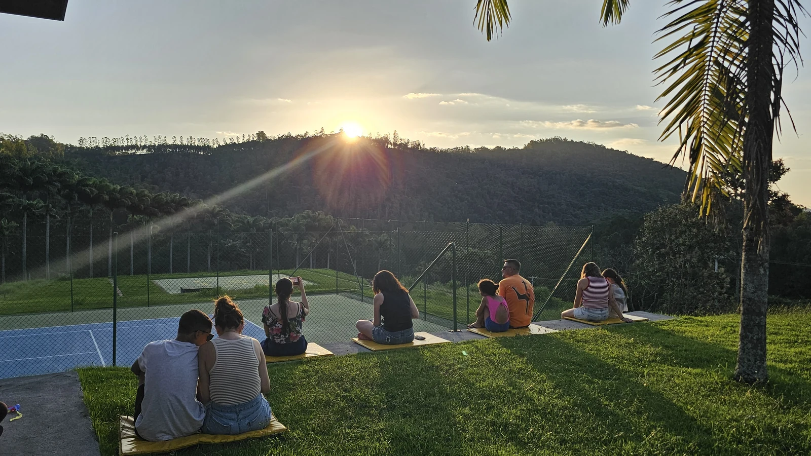 digital detox ganha forca com pausas e bem estar no interior paulista featured