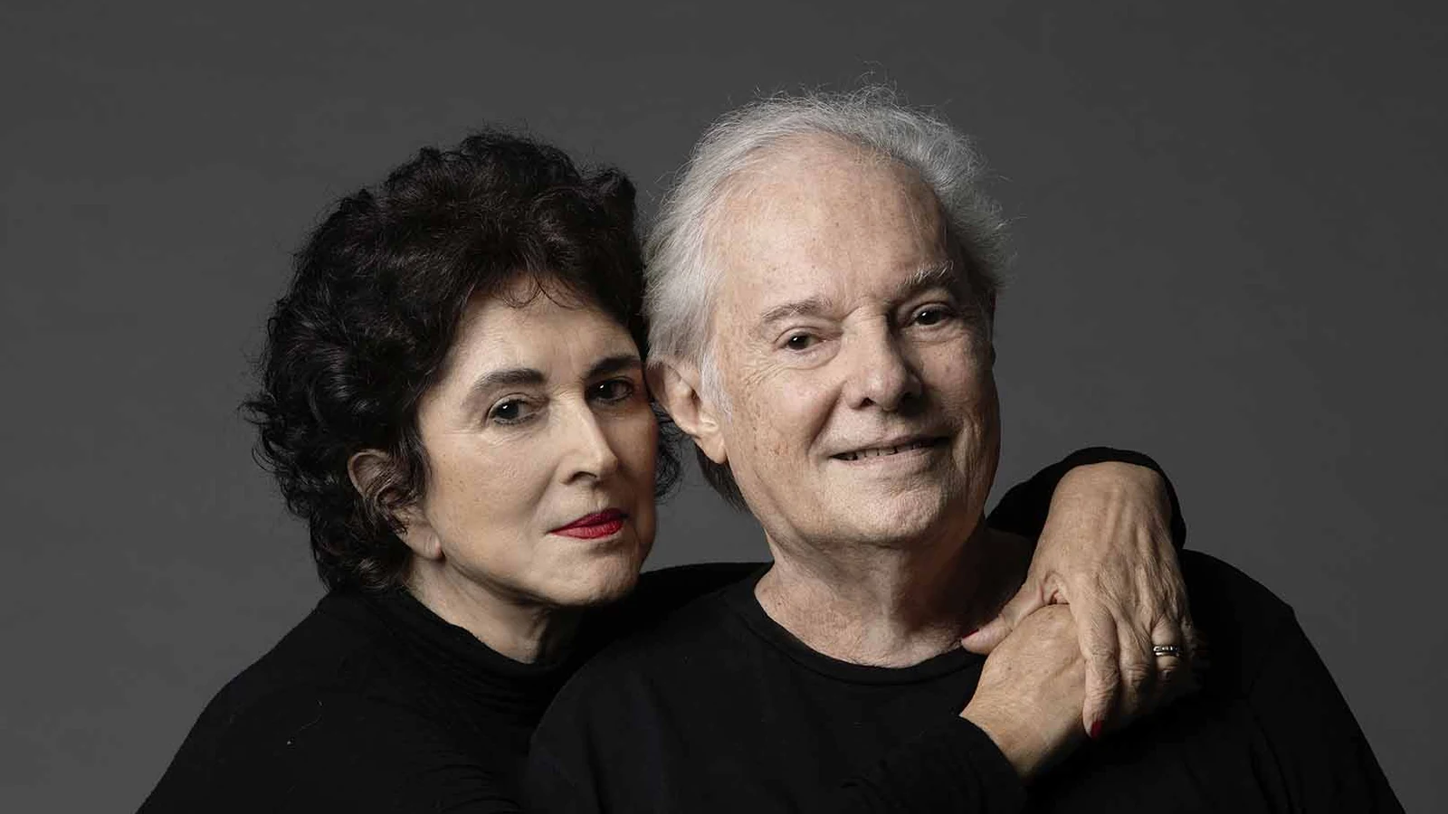 Francis e Olivia Hime recriam clássicos feitos com Chico Buarque francis e olivia hime recriam classicos feitos com chico buarque featured
