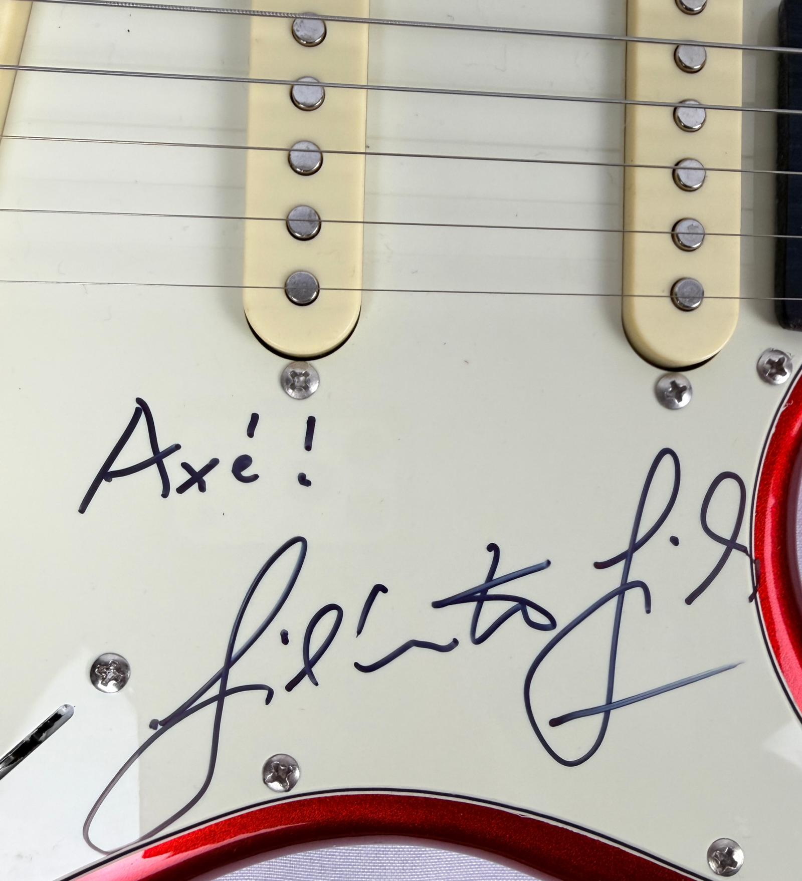 guitarra gilberto gil autografada 2 scaled