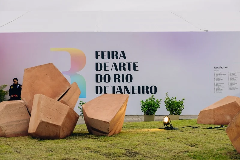Jardim das Esculturas reúne 18 artistas ao ar livre na ArtRio 2026