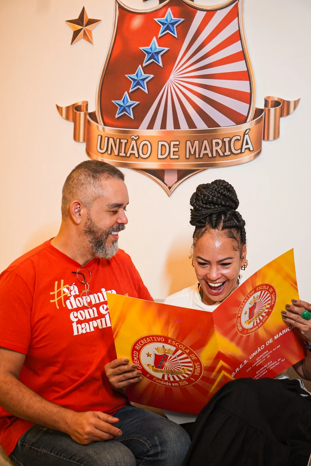 Julinho Nascimento e Rute Alves revelam bastidores da fantasia para a estreia da União de Maricá