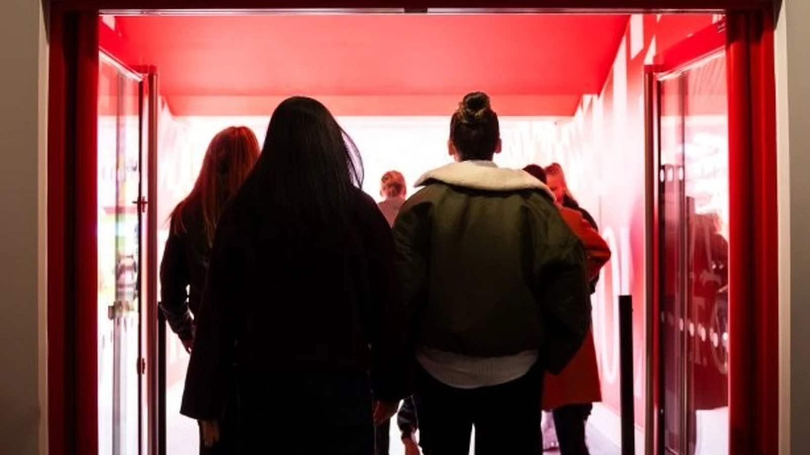 liverpool fc women e tommy hilfiger inovam o dia de jogo em anfield featured