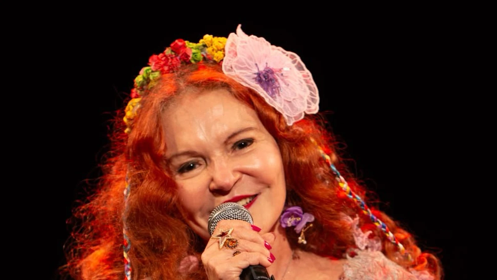 lucia menezes celebra a obra de belchior em palcos do rio e de brasilia featured