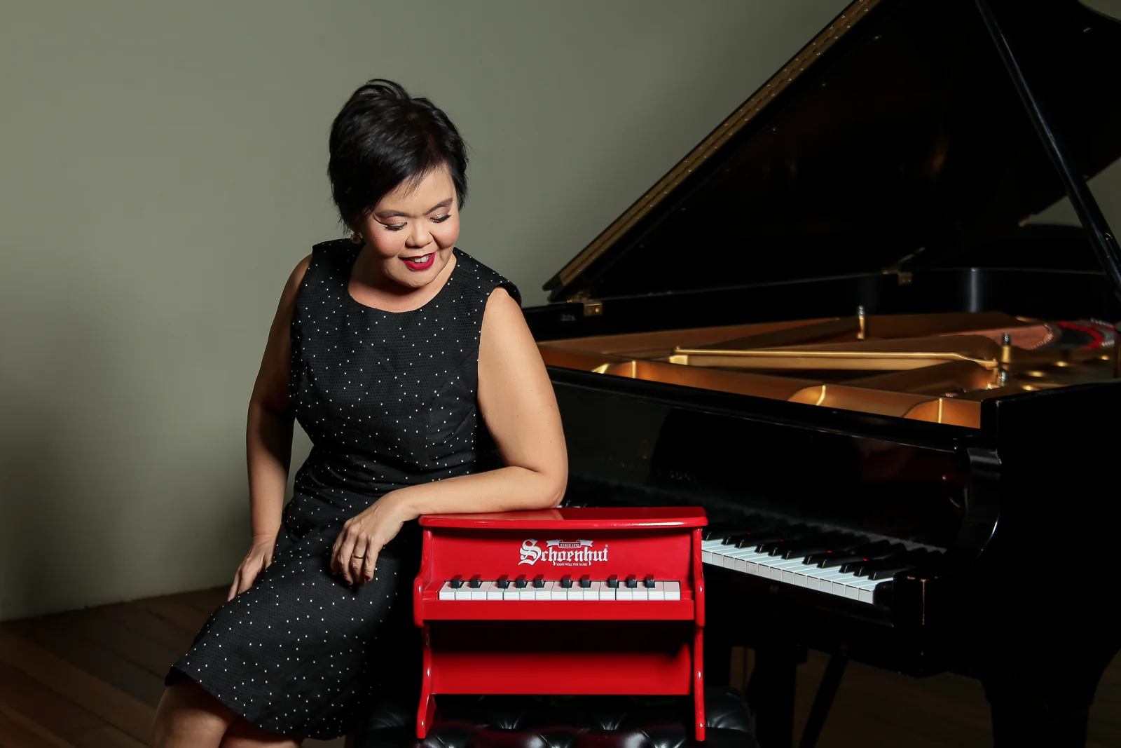 Luciana Noda une piano e toy pianos em recital gratuito em Perdizes