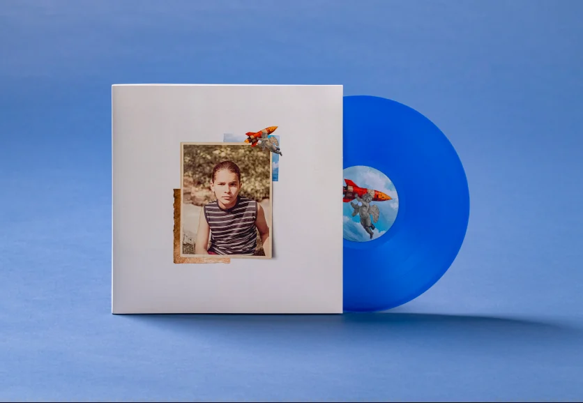 Marina Lima lança Ópera Grunkie em vinil azul e celebra poesia