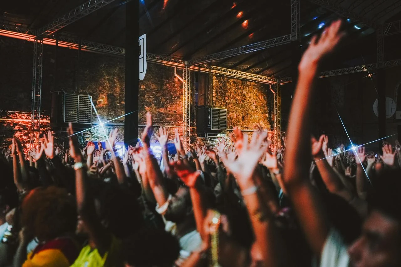 Música nacional gera R$ 2 bi em streaming e impulsiona novos palcos