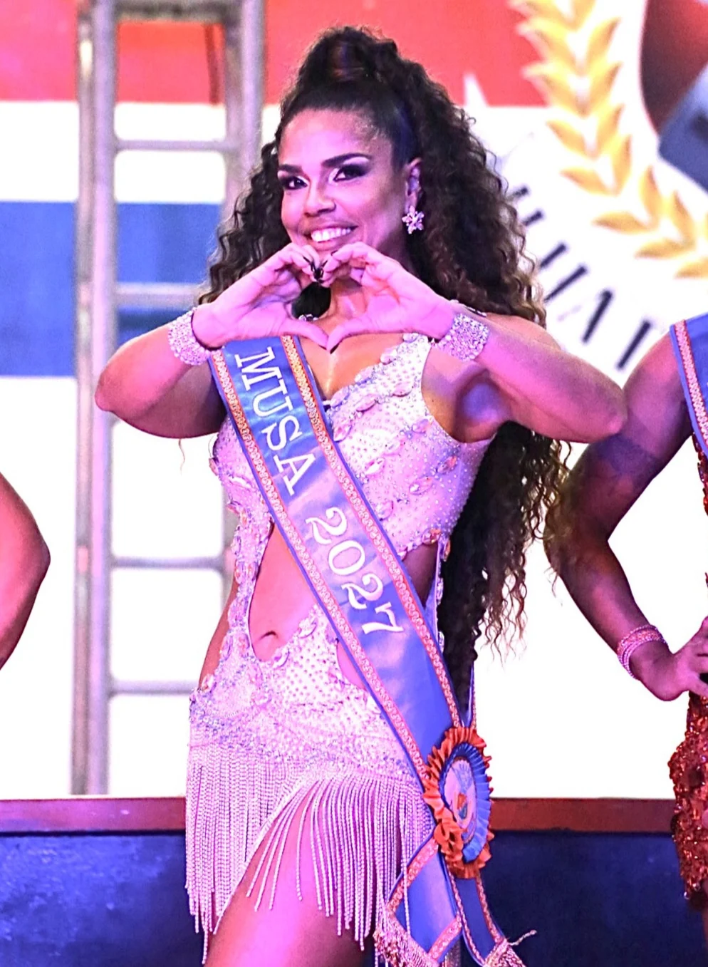 Nathalia Brito segue musa da União da Ilha e recebe croqui para 2027 3 Nathalia Brito segue musa da União da Ilha e recebe croqui para 2027