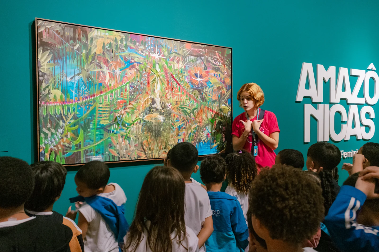 Obras de Vik Muniz e lendas amazônicas viram palco para crianças