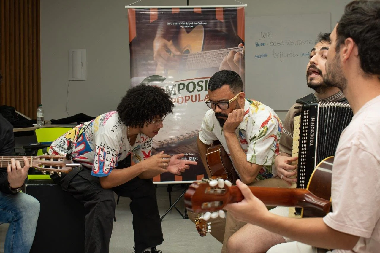 Oficinas gratuitas geram três músicas inéditas e livro de partituras