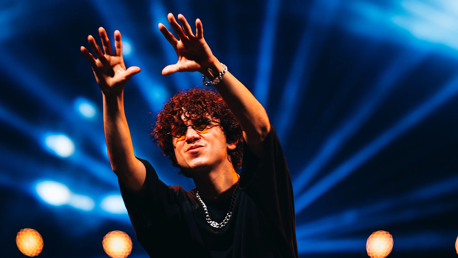 palco hype reune nomes do rock in rio e pioneiros da eletronica featured