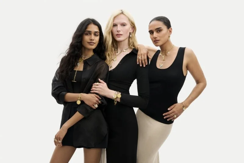 Pandora une astrologia e moedas antigas na nova linha Talisman Zodiac