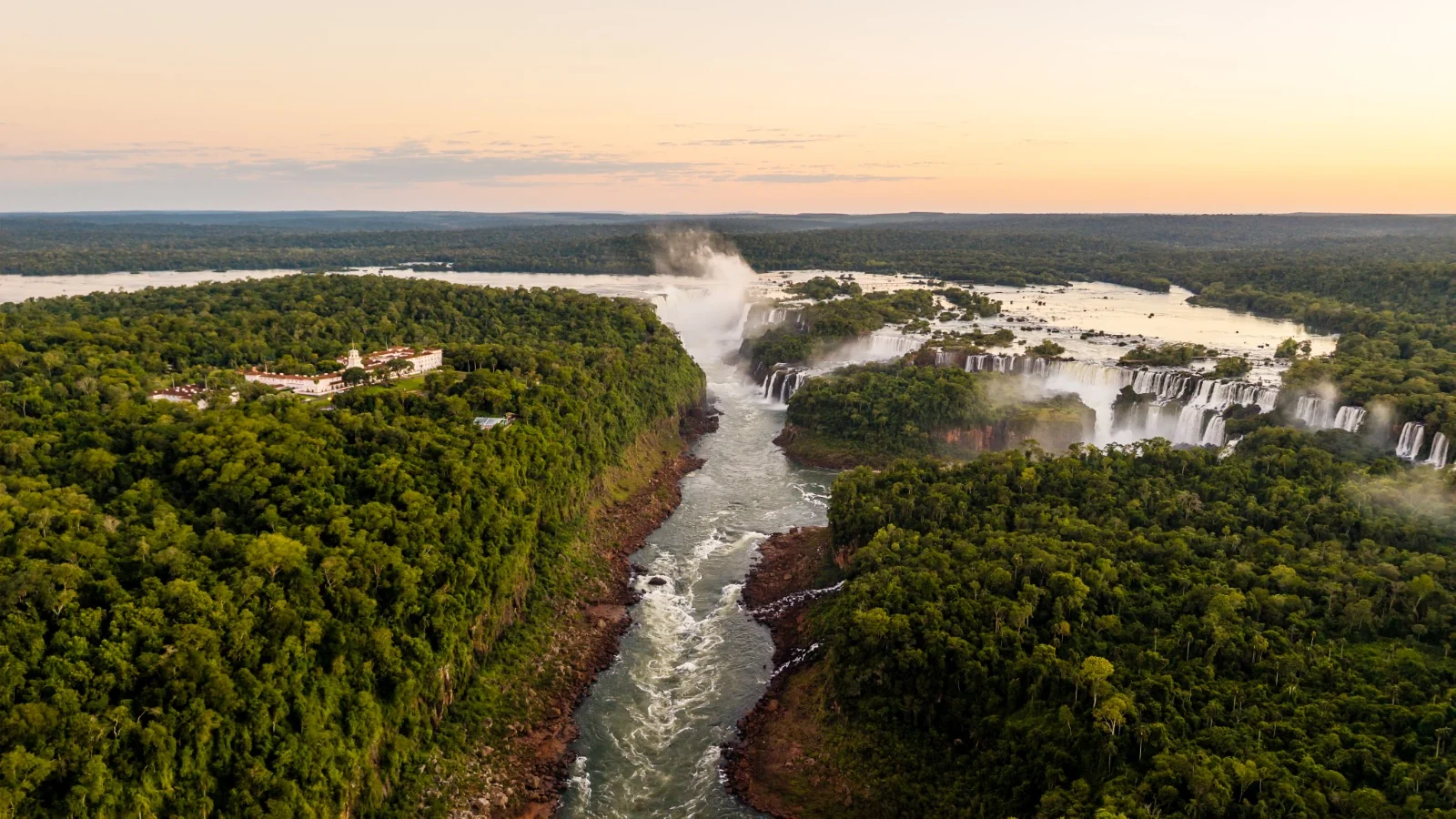 Parque Nacional do Iguaçu altera abertura para o público neste domingo