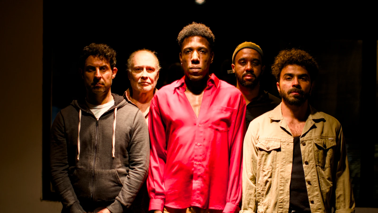 Peça debate a precarização e os dilemas reais do ofício teatral em SP peca debate a precarizacao e os dilemas reais do oficio teatral em sp featured