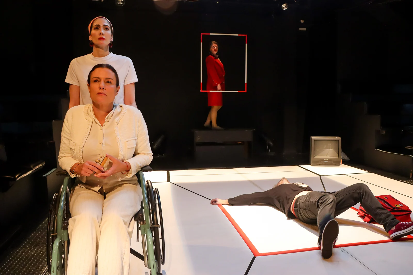 Pietá leva psicodrama e debate sobre saúde mental aos palcos de SP